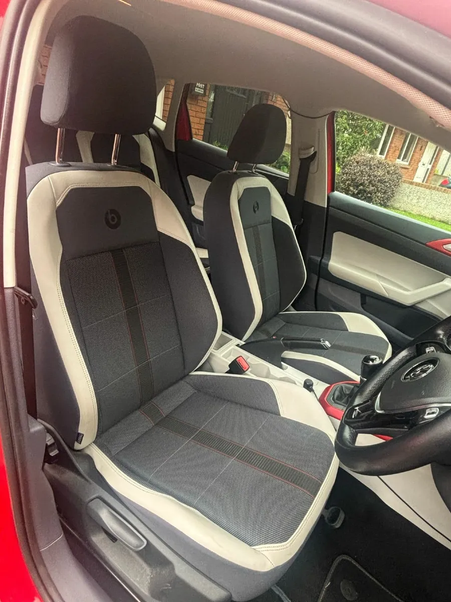 Volkswagen Beats Limited Edition Polo 2018 - Image 4