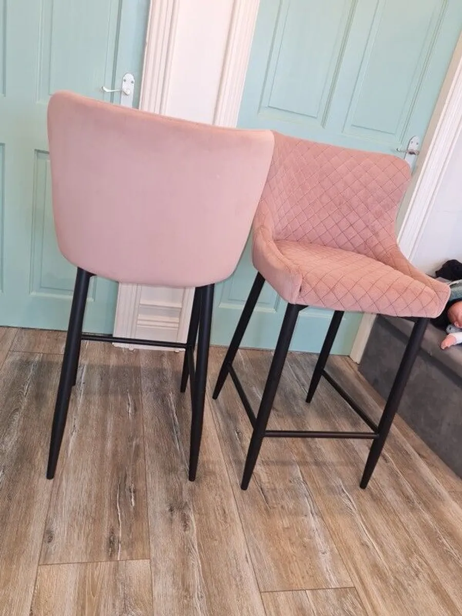 2 bar stools - Image 2