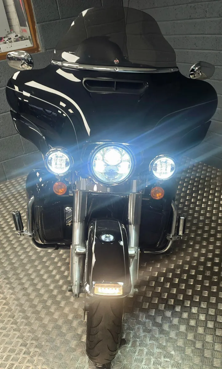 2017 Harley Davidson  ULTRA LIMITED ELECTRA GLIDE - Image 3