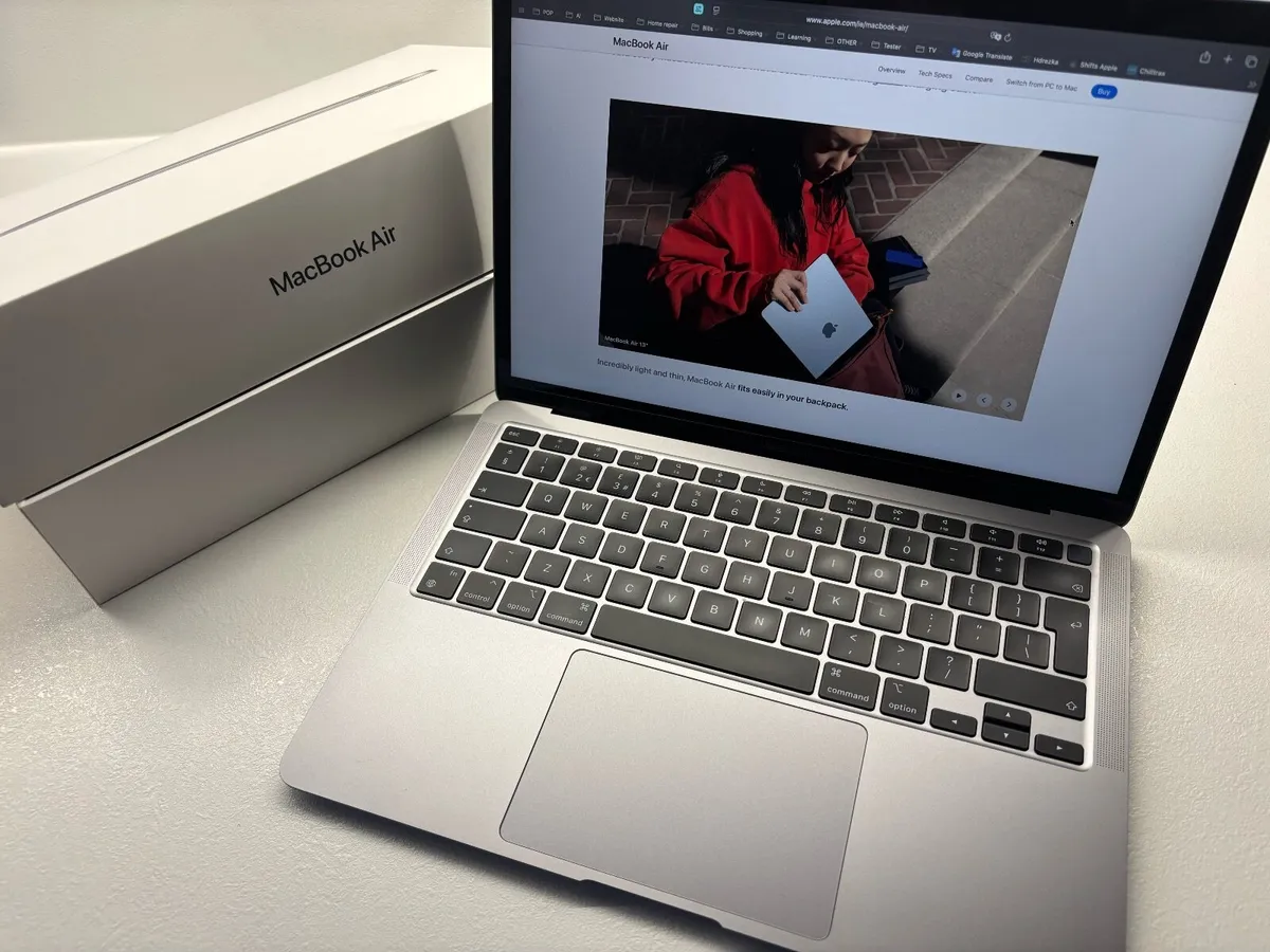 Like-New M1 MacBook Air 13” – 99% Battery&Extras! - Image 2