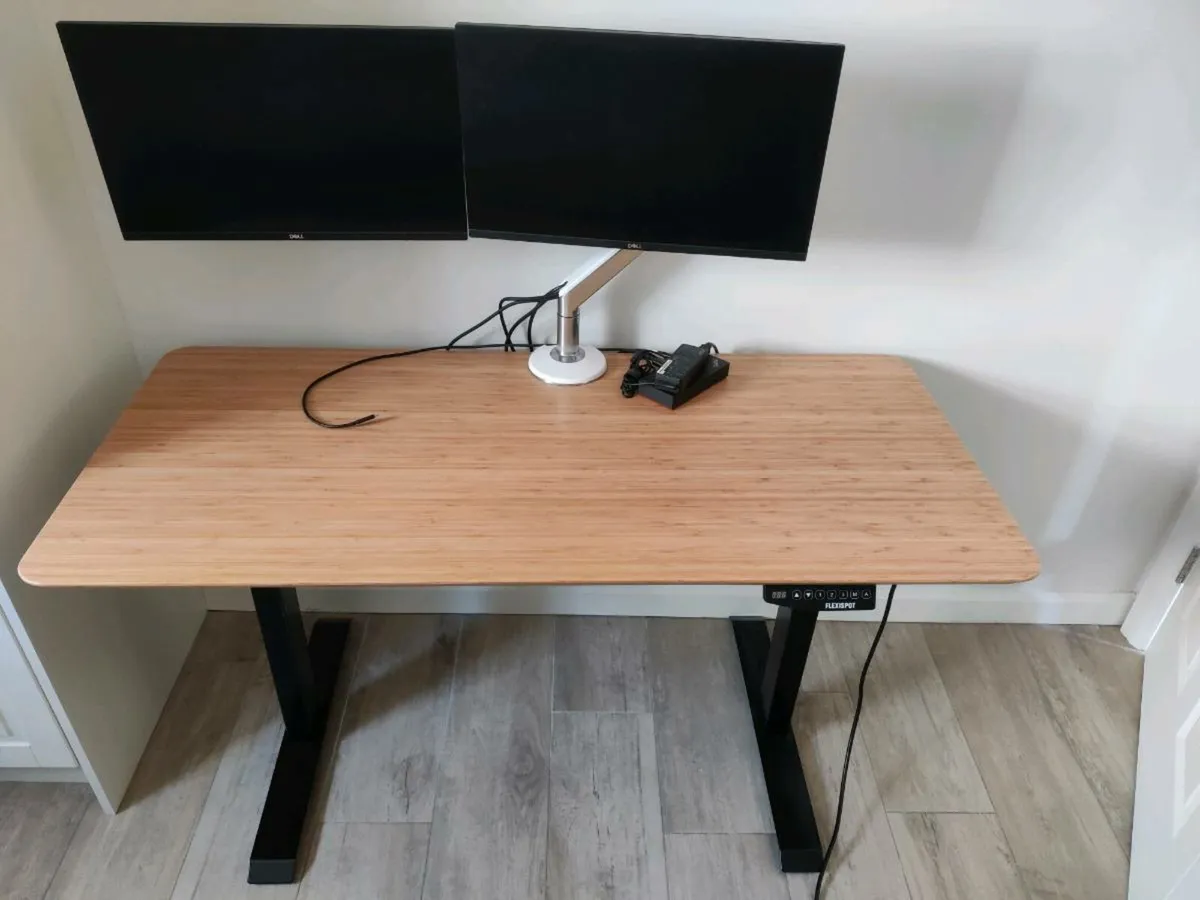 Adjustable work desk - Image 2