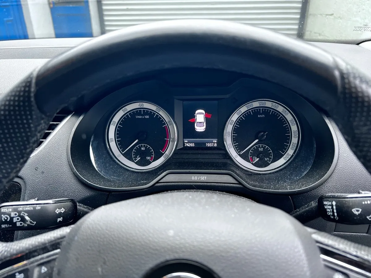 2018 181 Skoda Octavia 1.0 TSI Style Manual Low K - Image 4