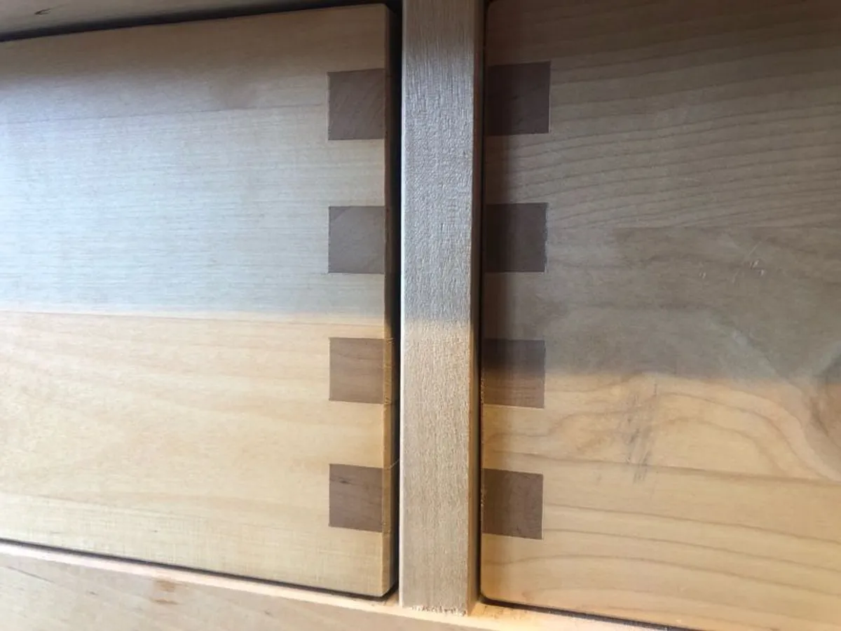 Butcher bench with storage - Image 3