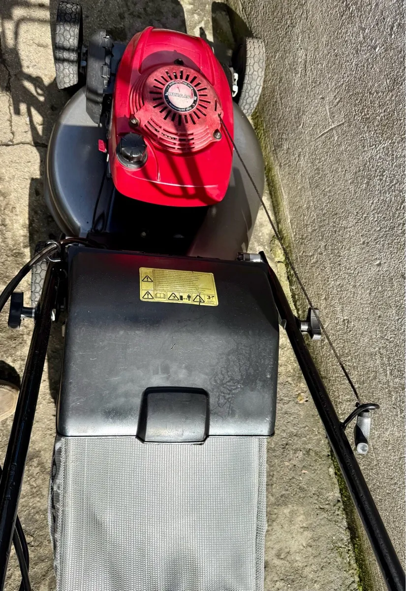 Lawnmower Honda - Image 3