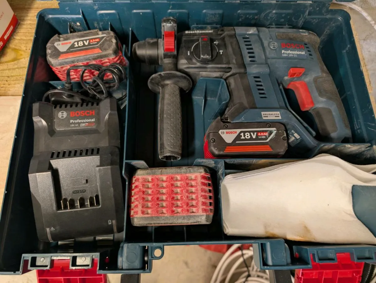 Bosch 18v SDS drill and laser wall chaser - Image 1