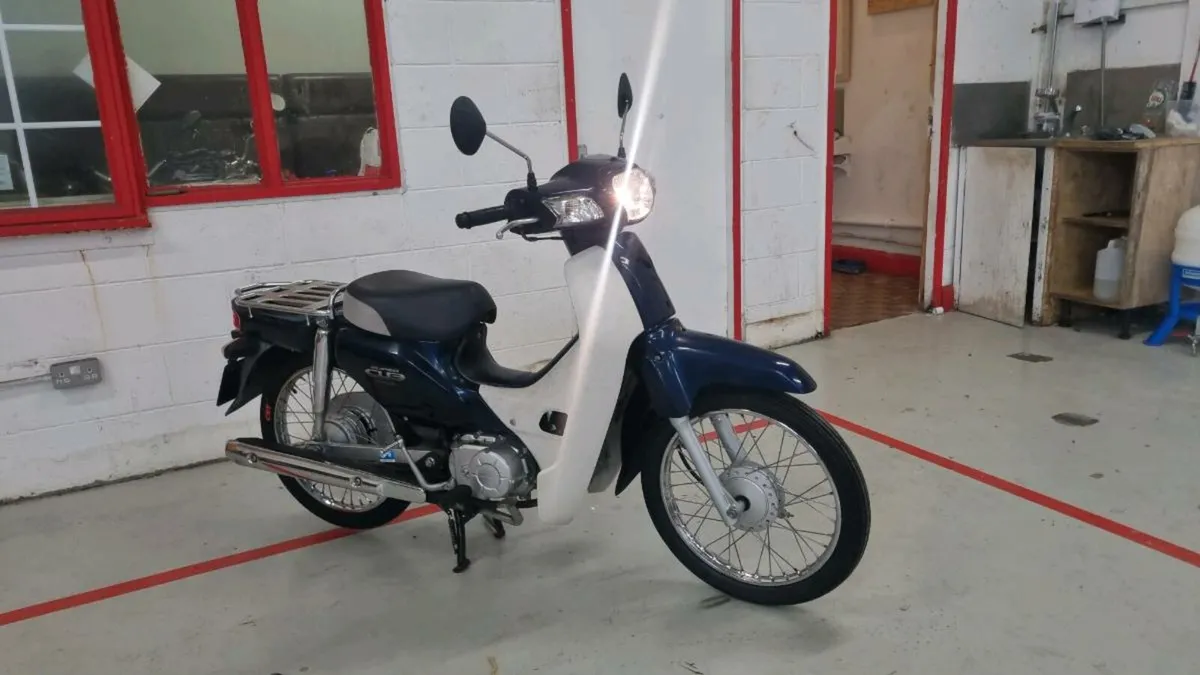 Honda Super Cub 50 New Shape - Image 2