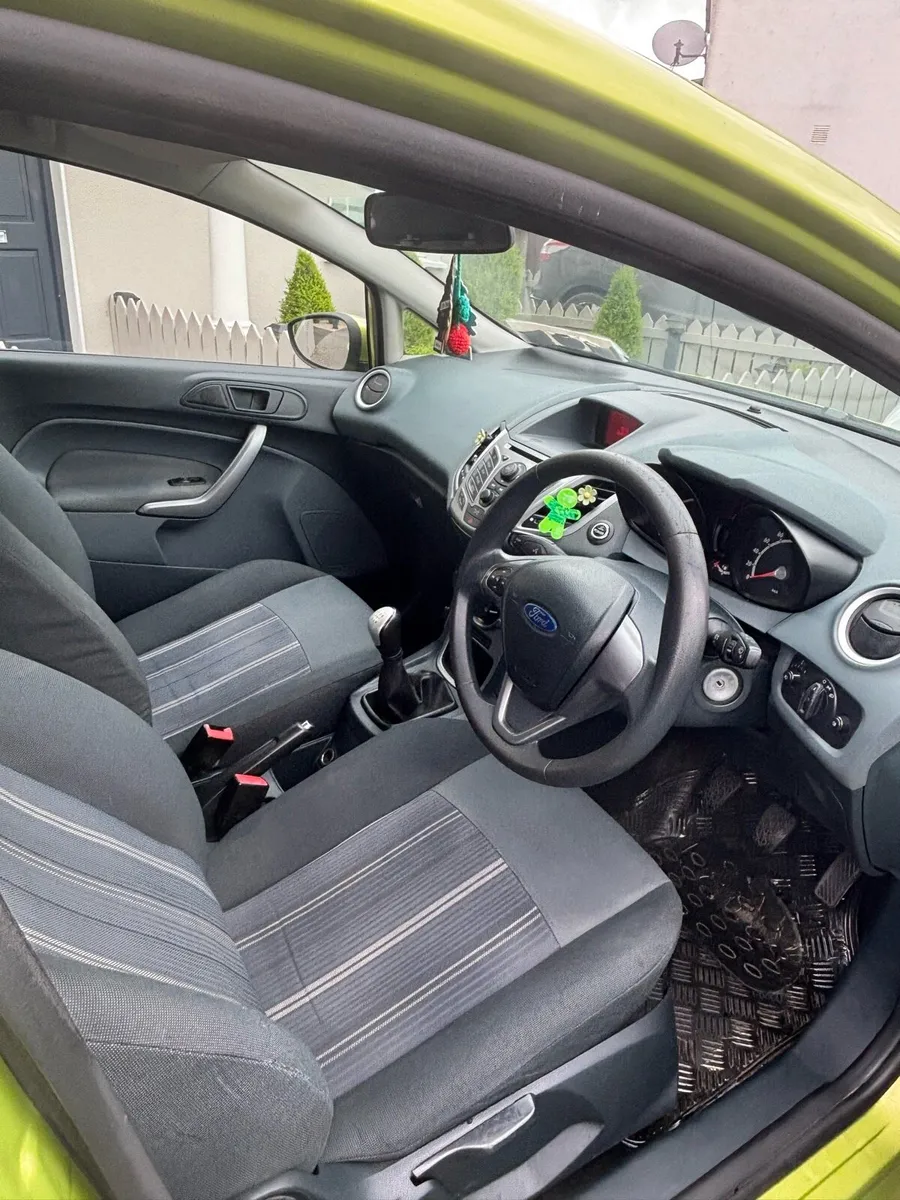 Ford Fiesta 2009 - Image 3