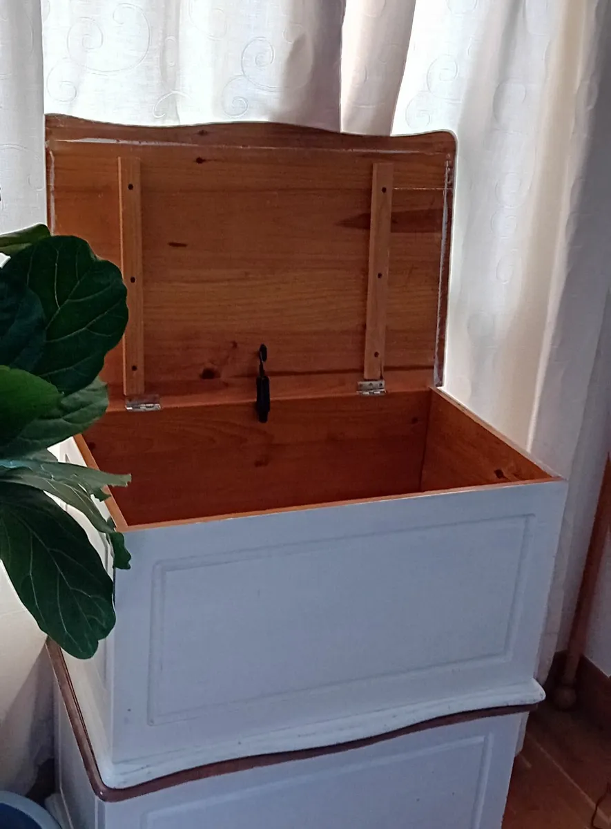 Solid wood chest, could be sanded or re-painted - Image 1