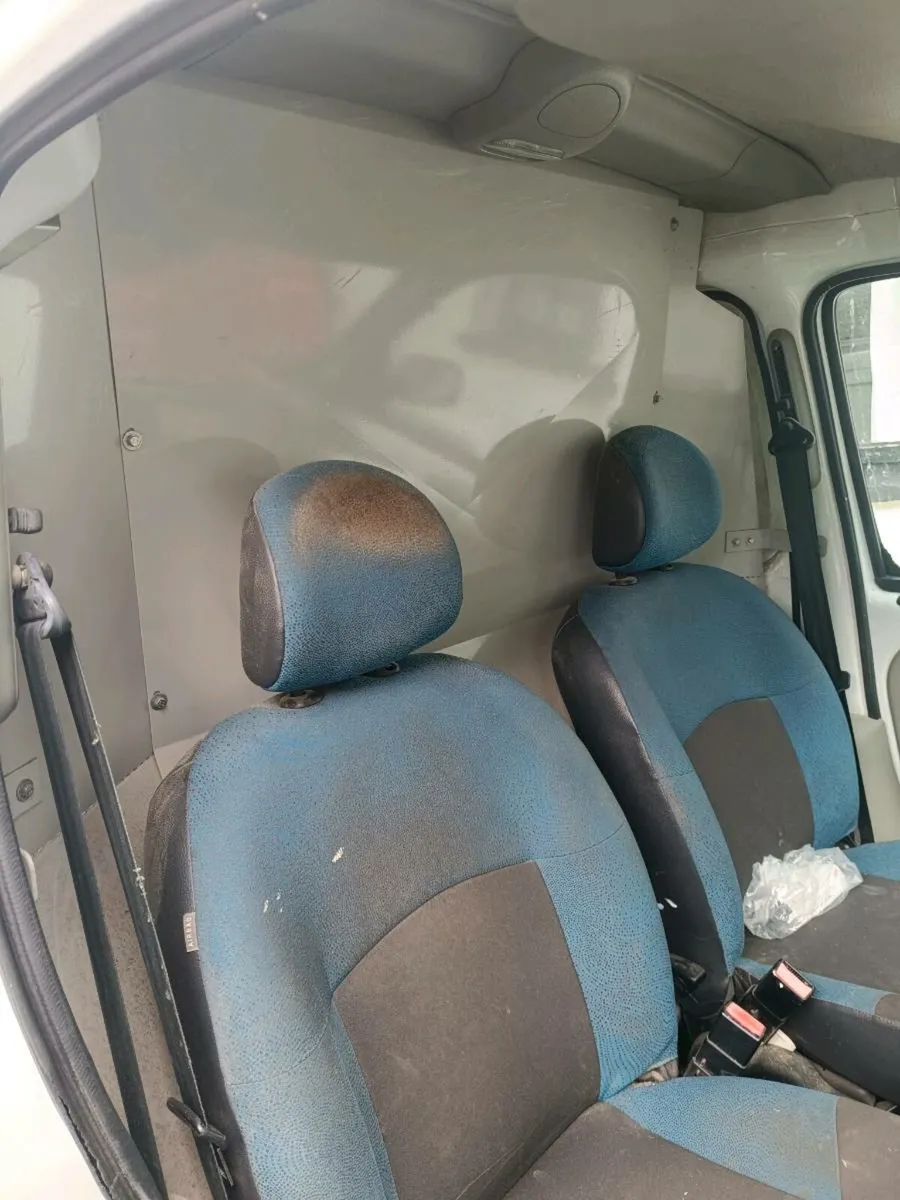 Bulkhead for Renault Kangoo - Image 2