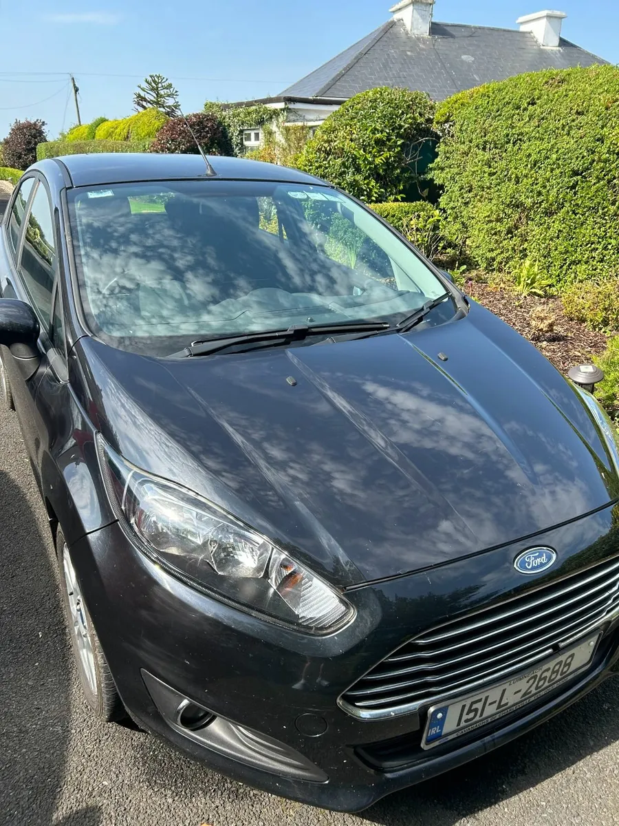 Ford Fiesta 2015 - Image 2