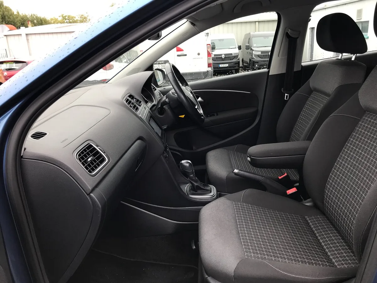 Volkswagen Polo Highline  1.2 TSI 5DR 90HP - Image 3