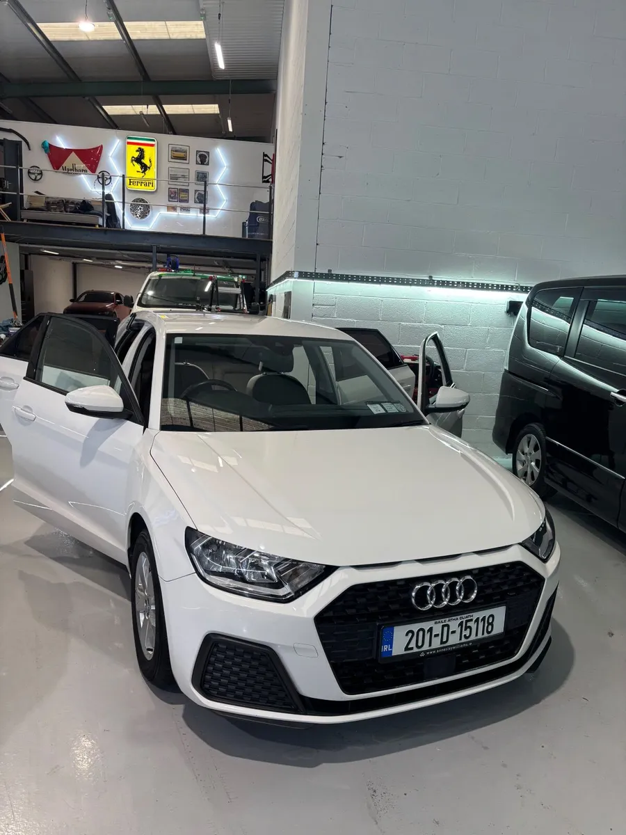 Audi A1 SE TSFI Sportsback 1.0 *Automatic* - Image 4
