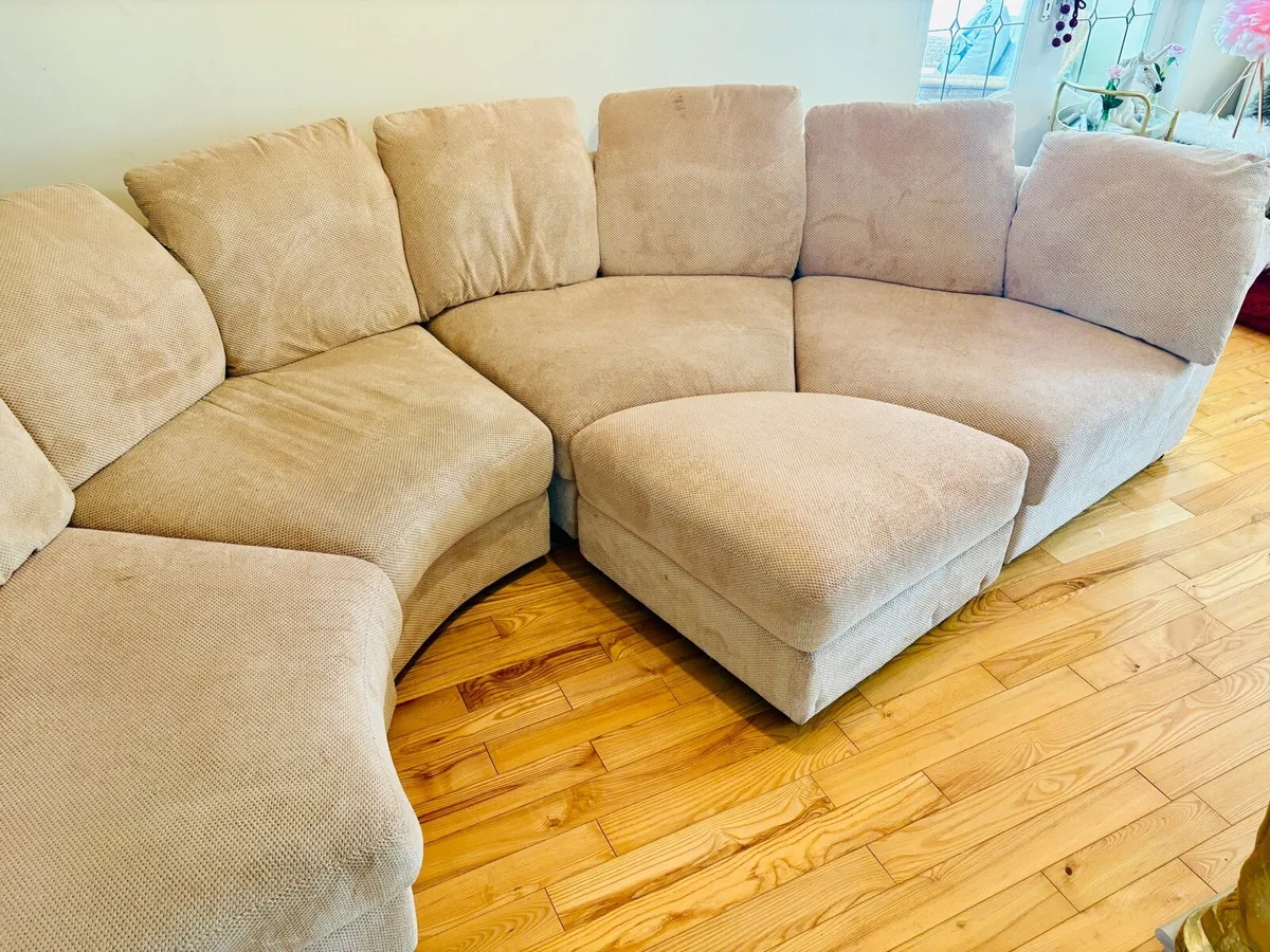 Beige sectional sofa €180 - Image 1