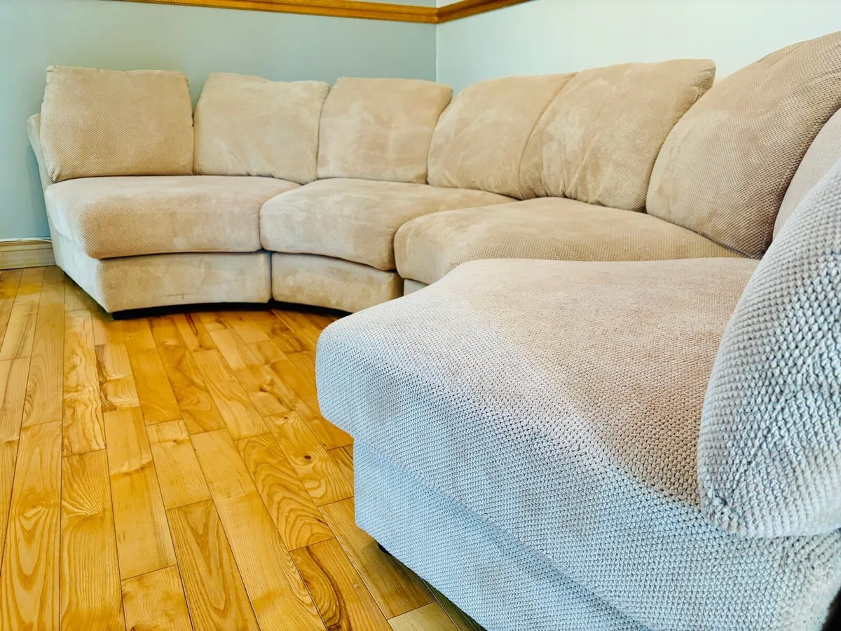Beige sectional sofa €180 - Image 3