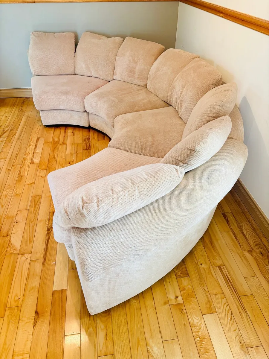 Beige sectional sofa €180 - Image 4