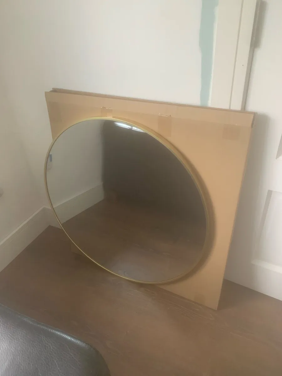 Mirror - Image 1