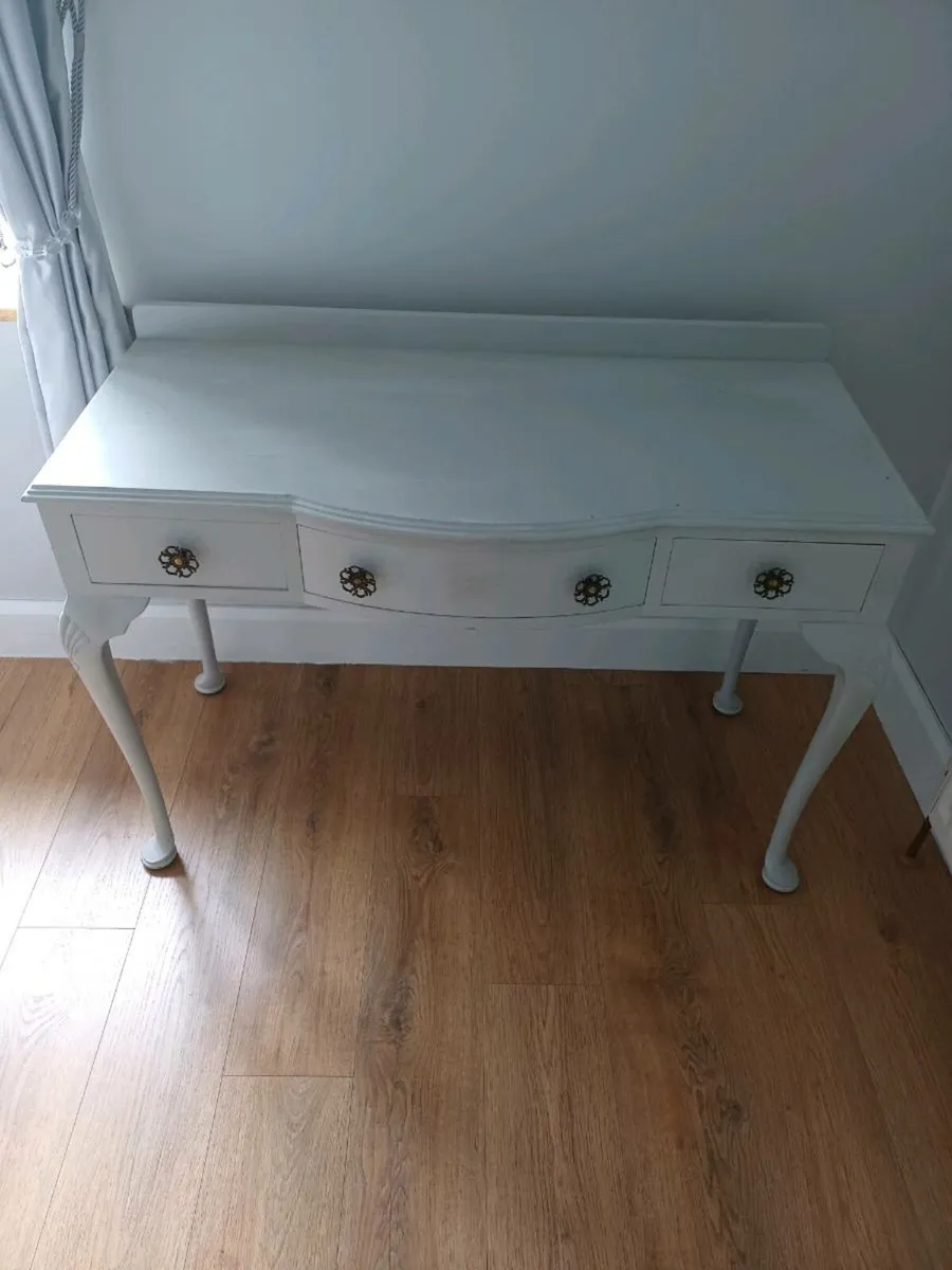 Dressing Table - Image 2