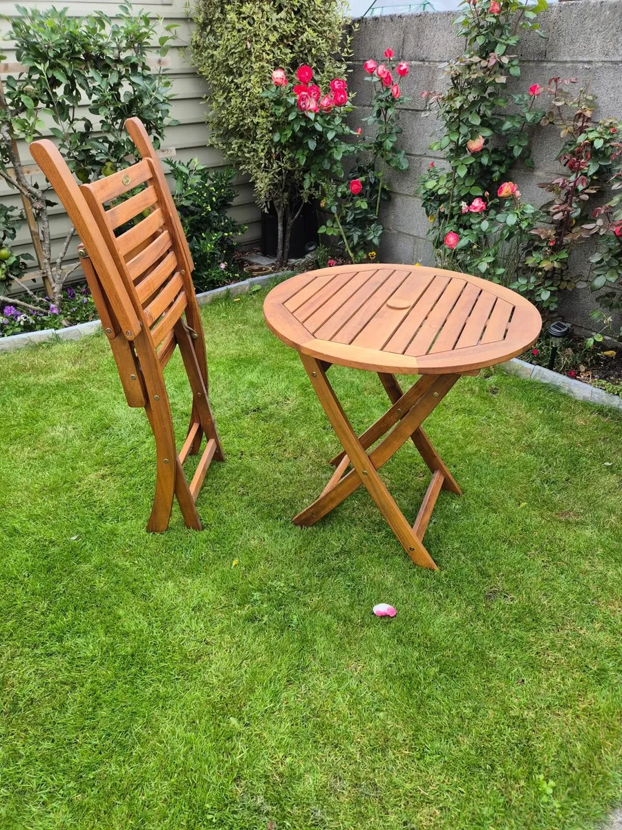 Patio table with chair - Image 2