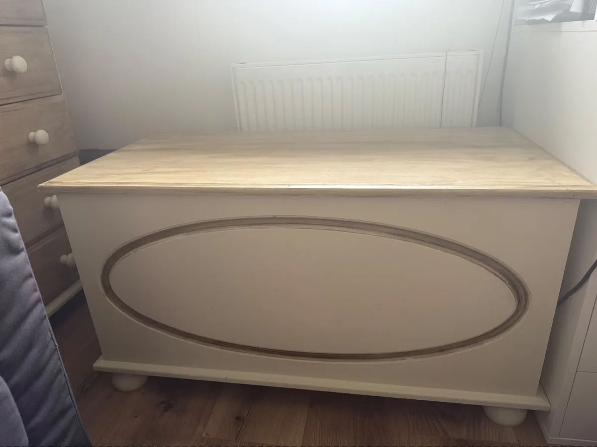 Drawers - Image 1