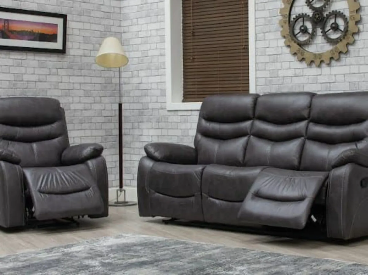 Porter leather recliners - Image 4
