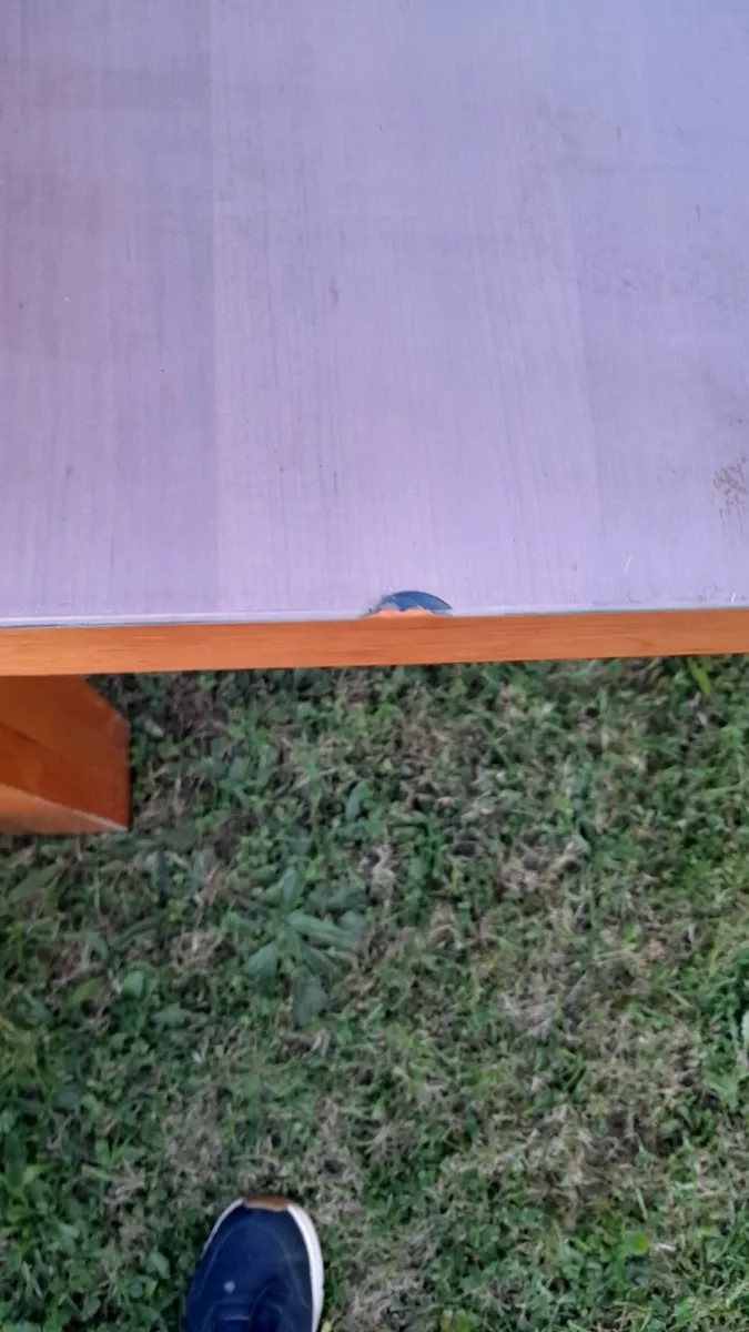 Table with glass top , free to take. - Image 1