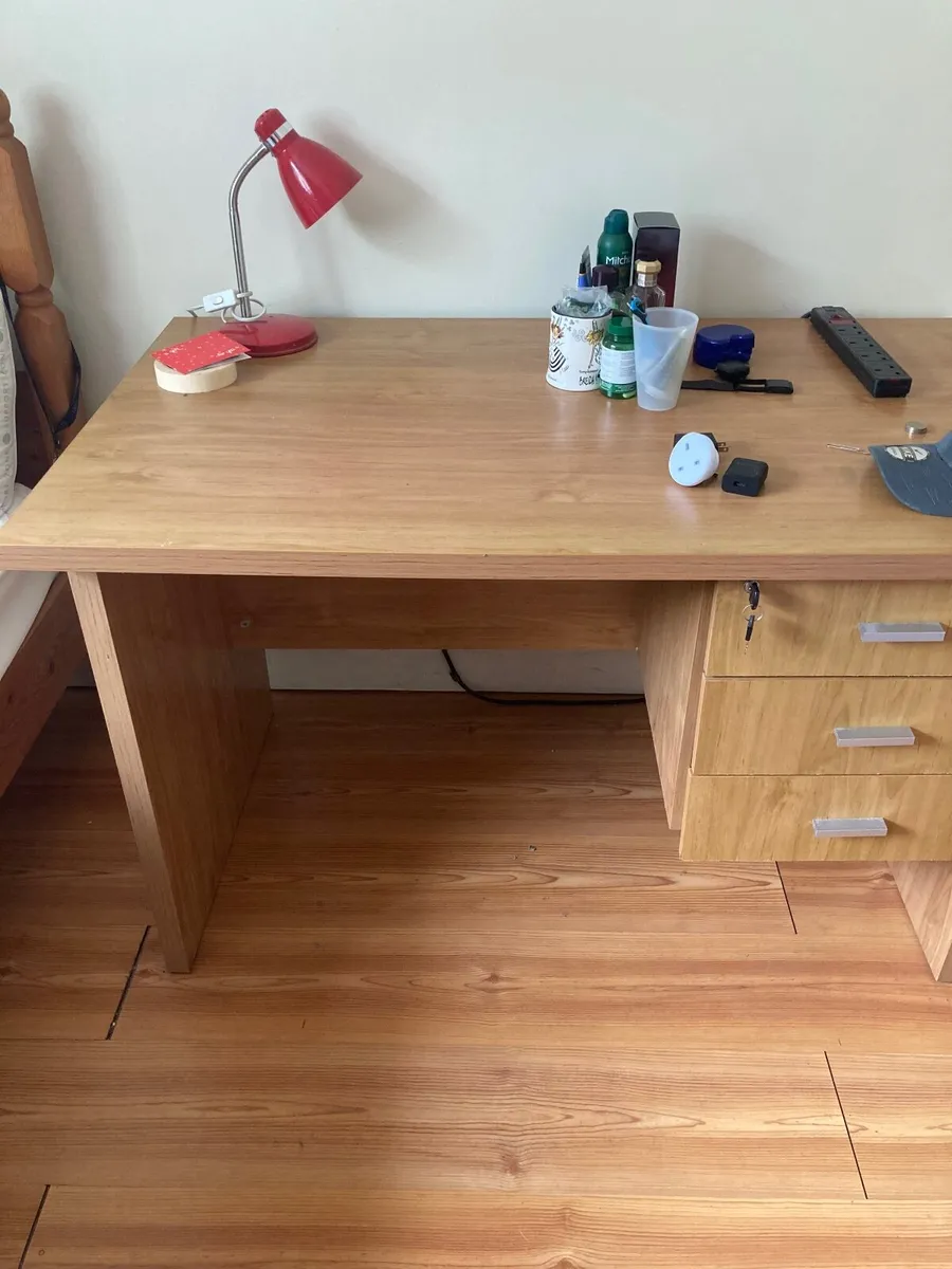 Desk - Image 2