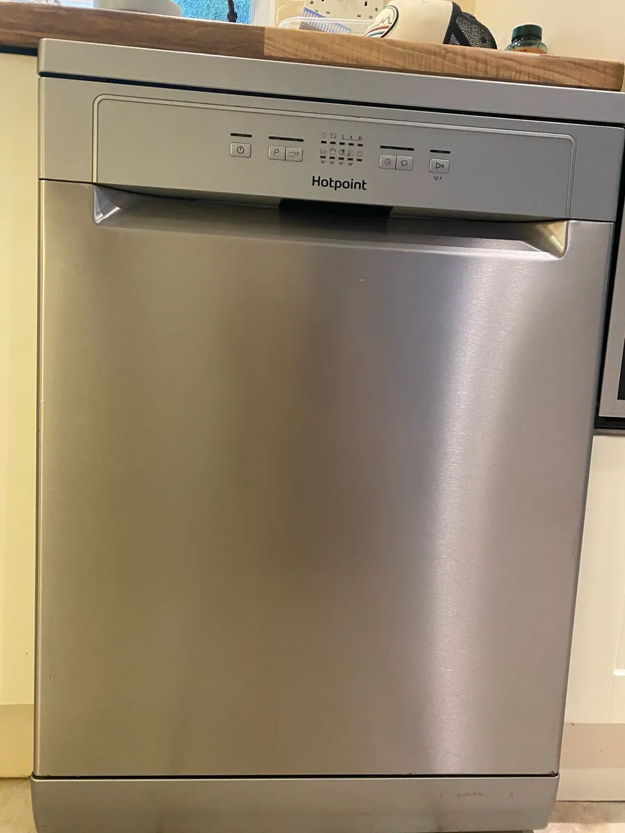 Hotpoint Dishwasher - Image 1