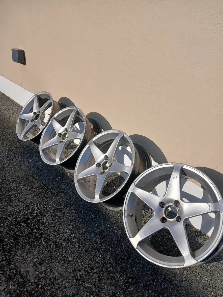 17" 100 Fitment Alloys - Image 1