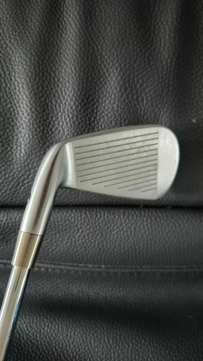 Mizuno JPX hot metal 7 iron demo - Image 3
