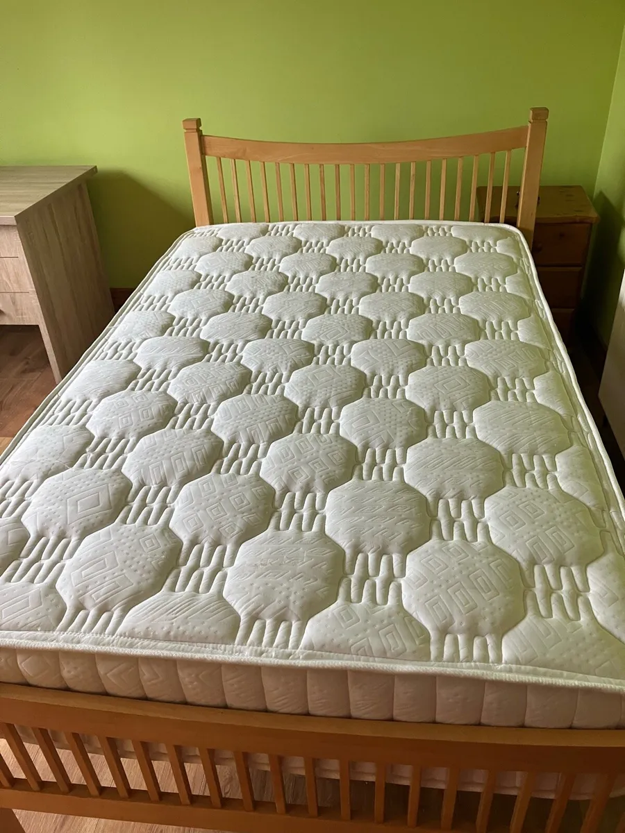 Bed - Image 3