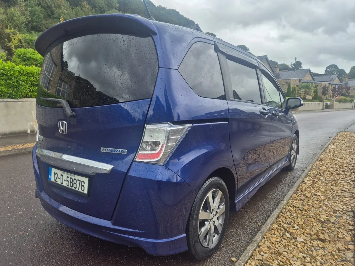 HONDA FREED AUTOMATIC HYBRID (6 seater)New NCT - Image 2