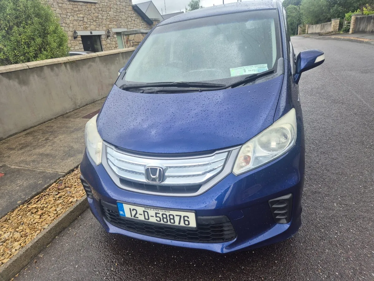 HONDA FREED AUTOMATIC HYBRID (6 seater)New NCT - Image 4