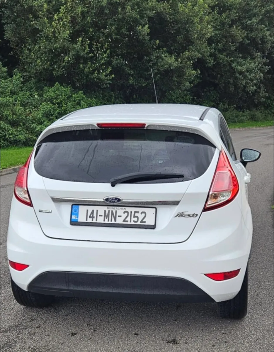 Car - Image 2