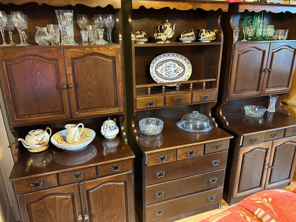 Side board dresser - Image 2