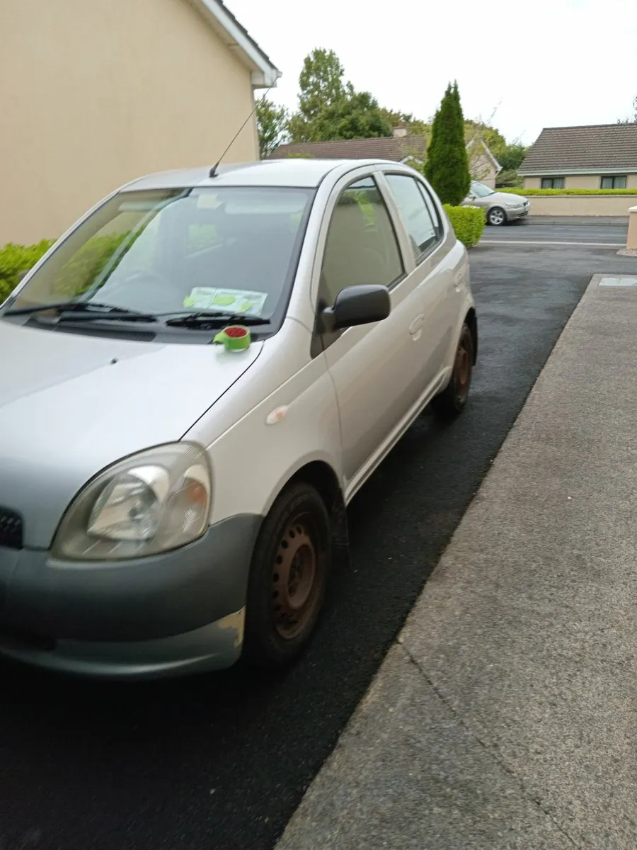 Toyota Yaris 2003 - Image 1