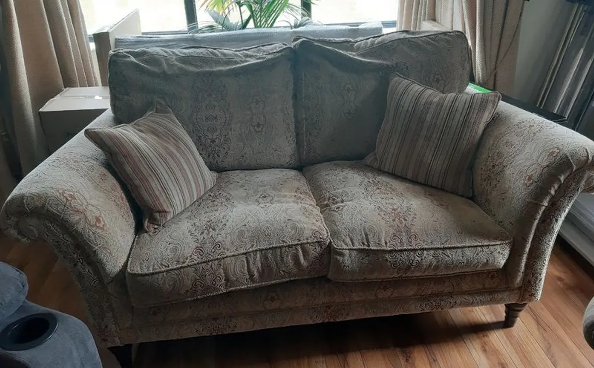 Parker Knolls 4 piece suite - Image 1