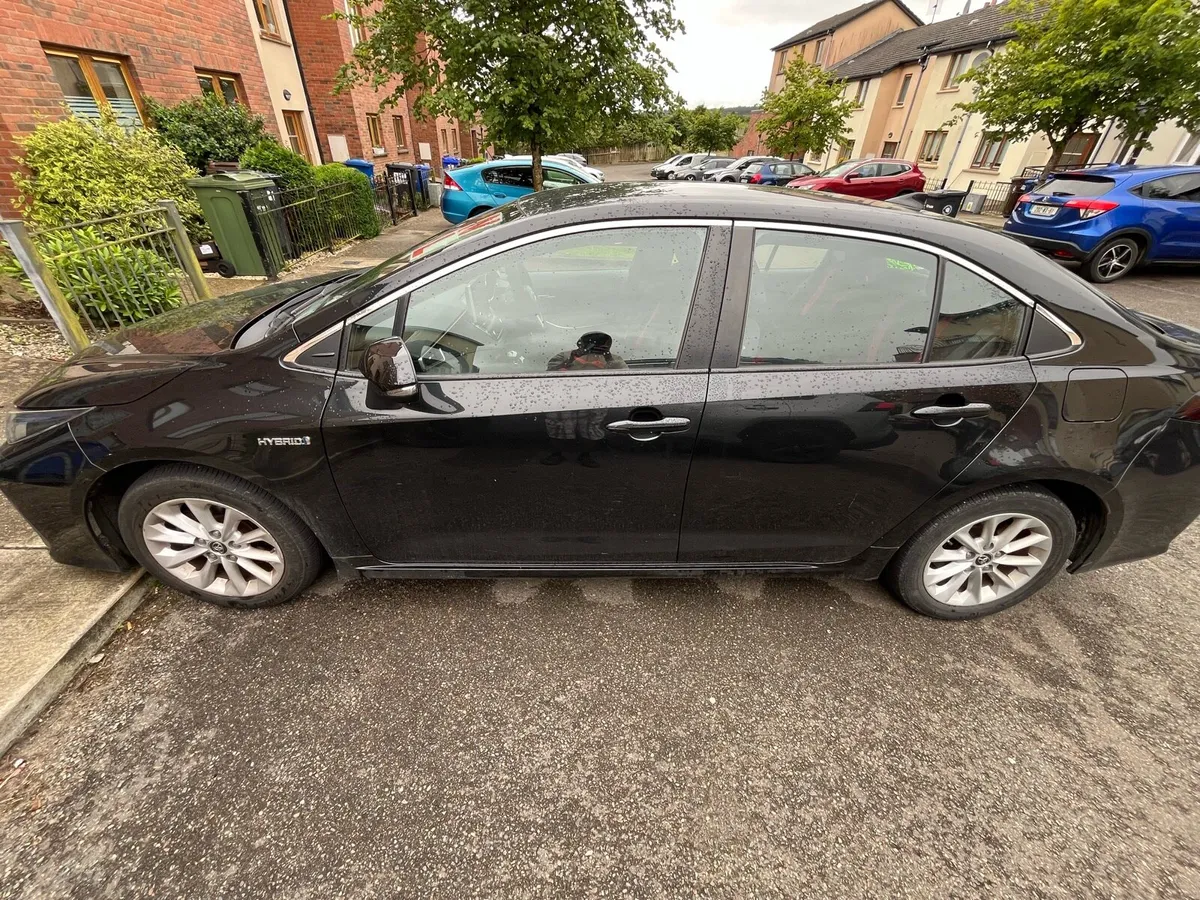 Toyota corolla - Image 3
