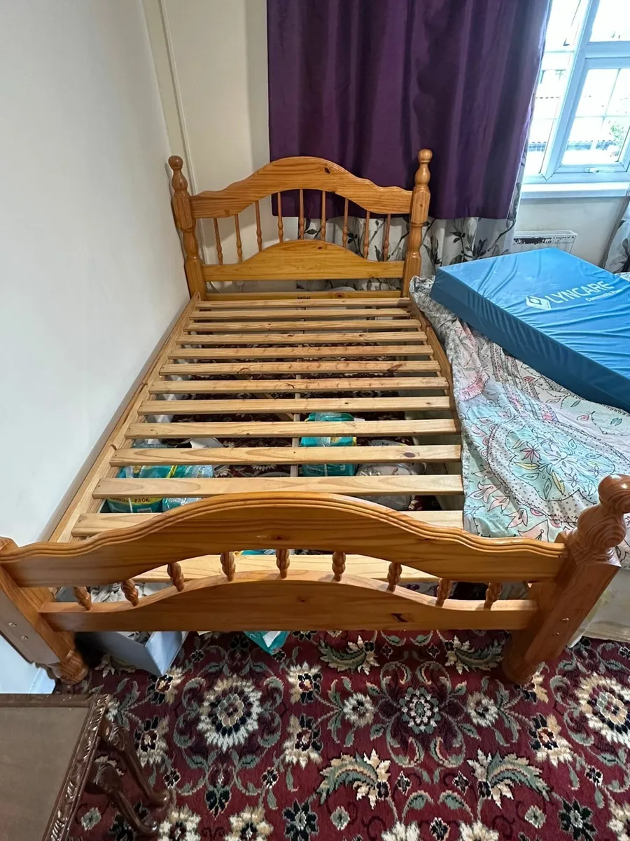 Solid pine double bed frame - Image 2