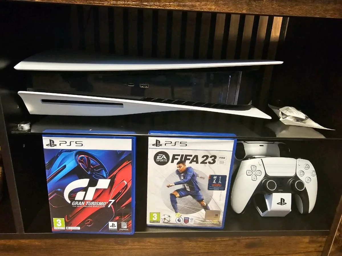 PlayStation 5 1TB - Image 3