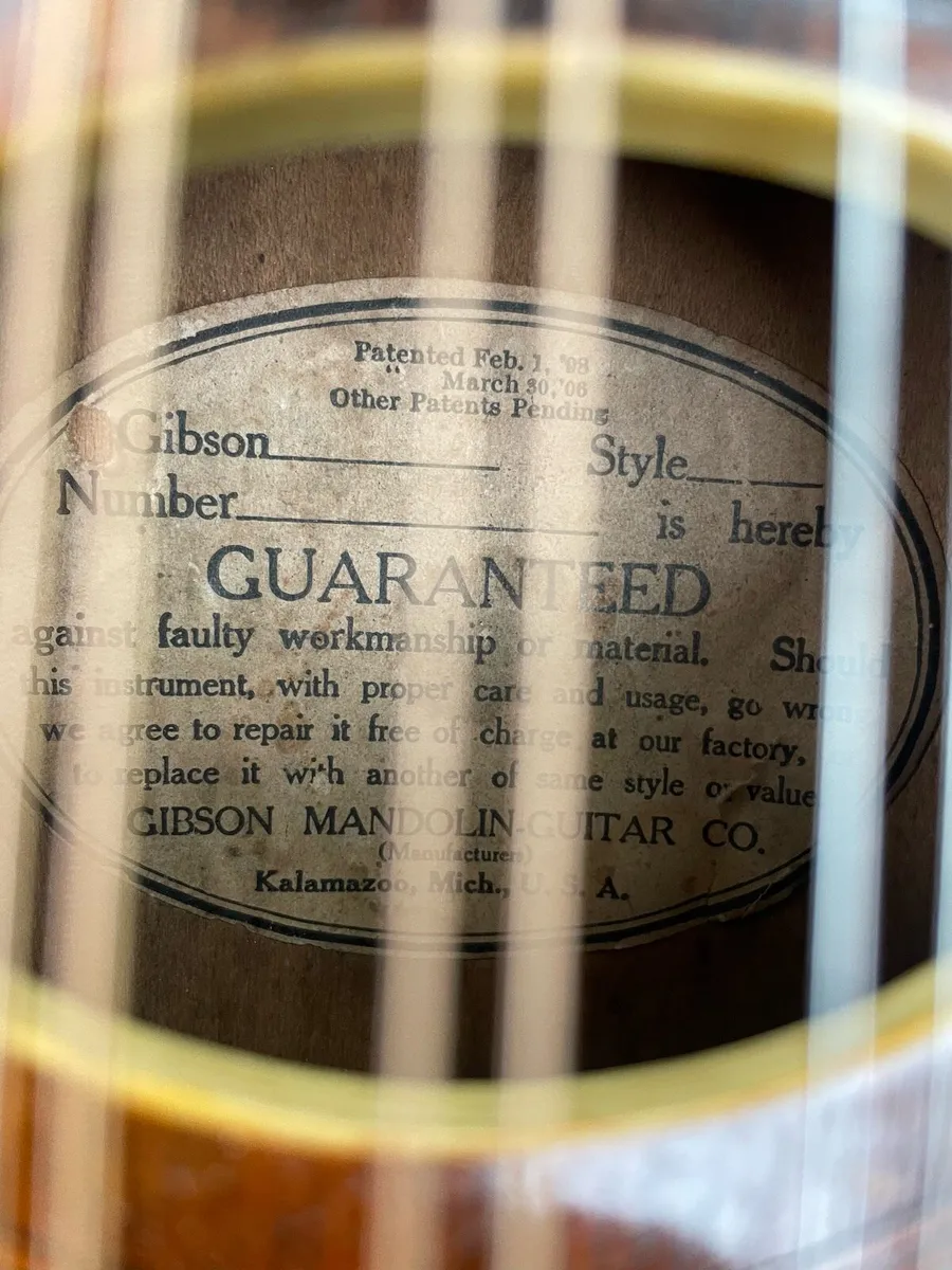 Gibson Mandolin - Image 3
