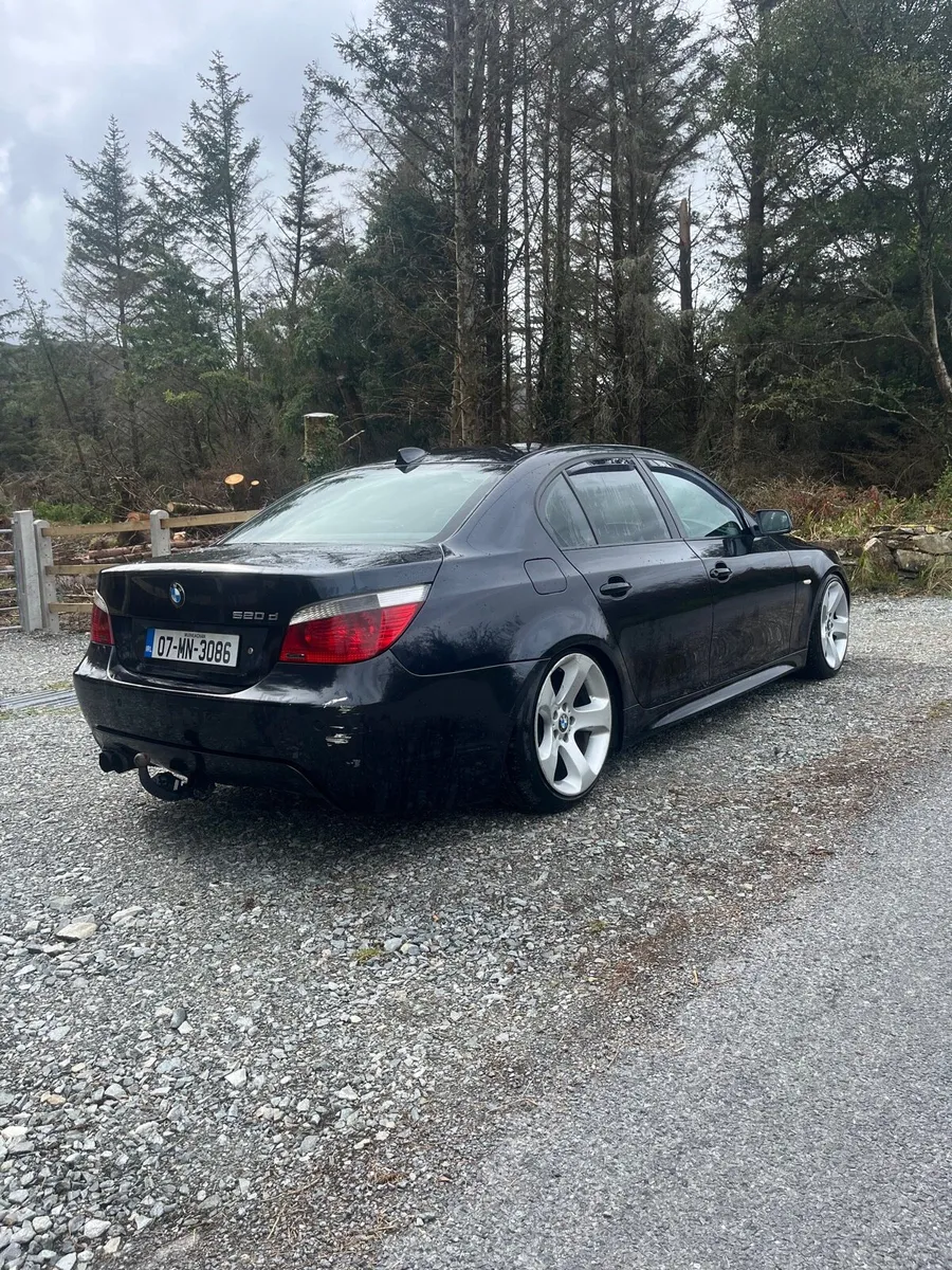 bmw 520 msport - Image 3