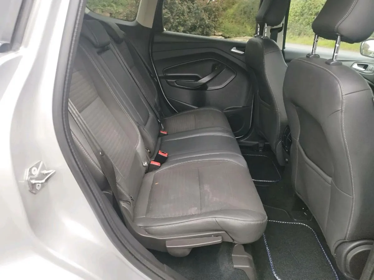 FORD KUGA 2017 half leather seats - Image 4