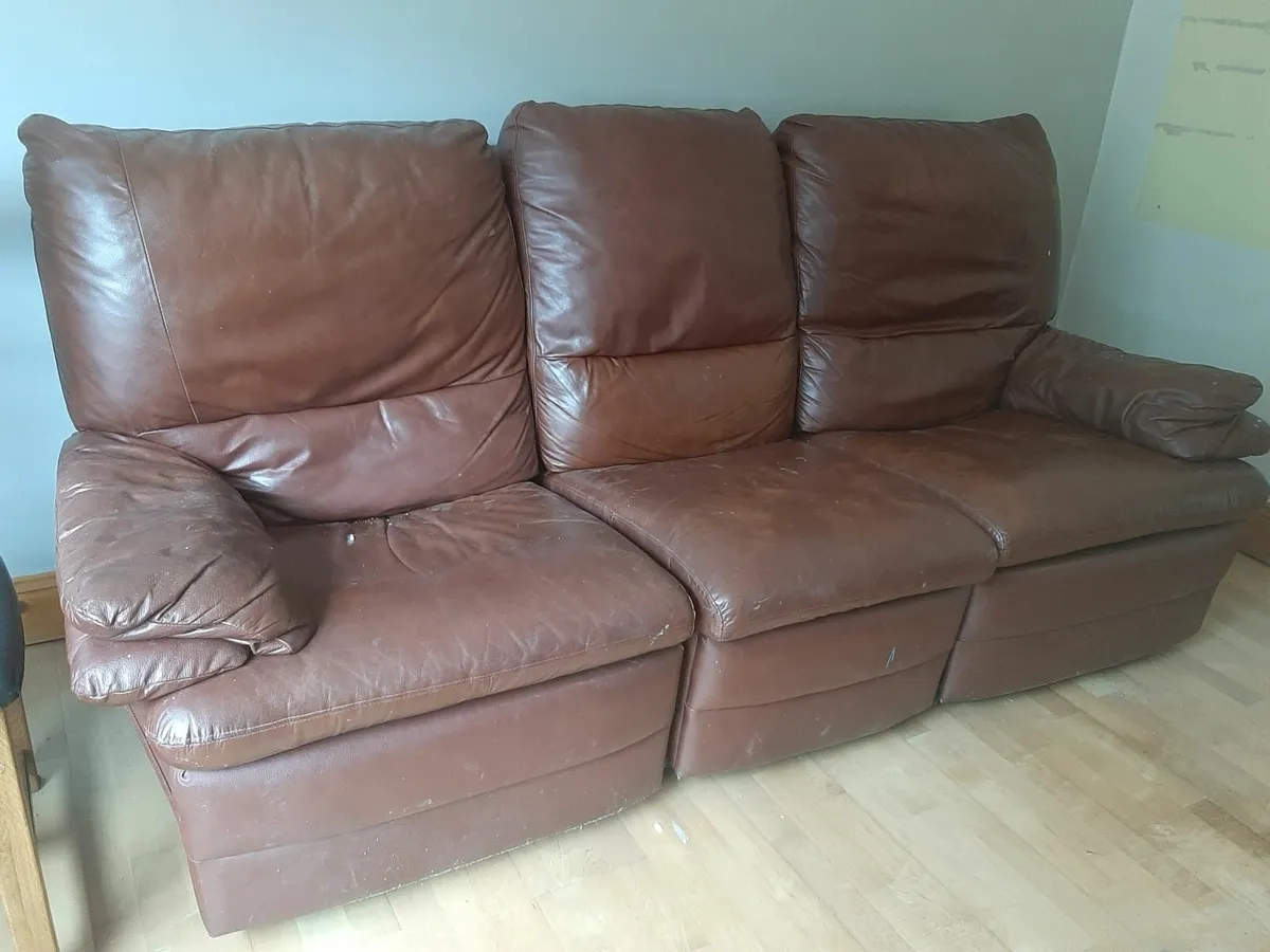 Brown leather sofa - Image 2
