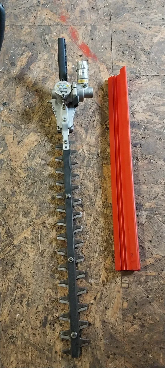 Long tanaka hedge trimmer& saw - Image 1