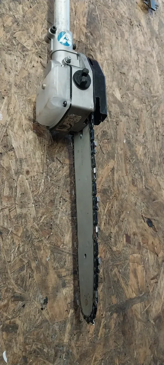 Long tanaka hedge trimmer& saw - Image 3
