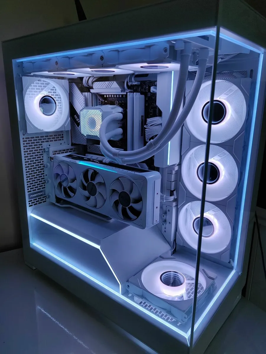 Custom all white 1440p Gaming PC - Image 1