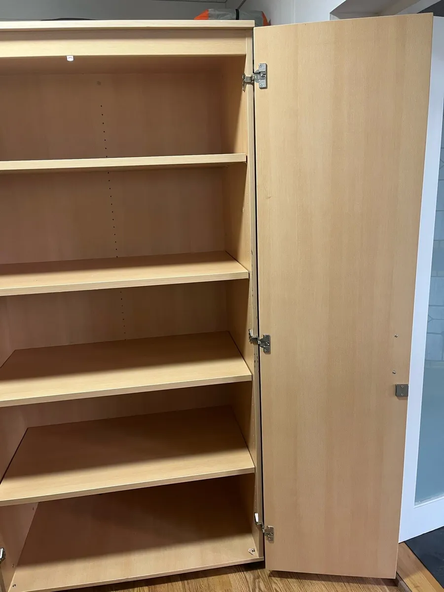 Large storage unit/ office/ wardrobe - Image 2
