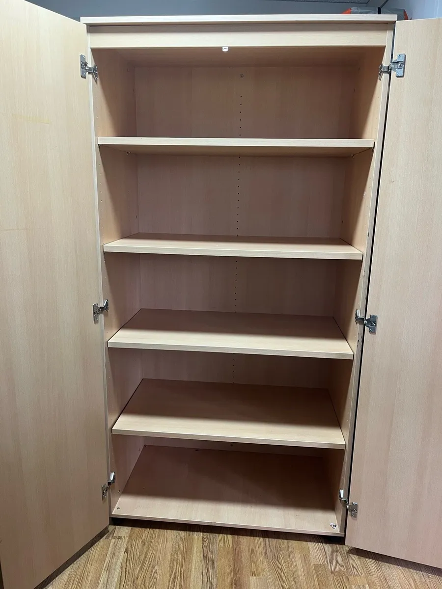 Large storage unit/ office/ wardrobe - Image 3