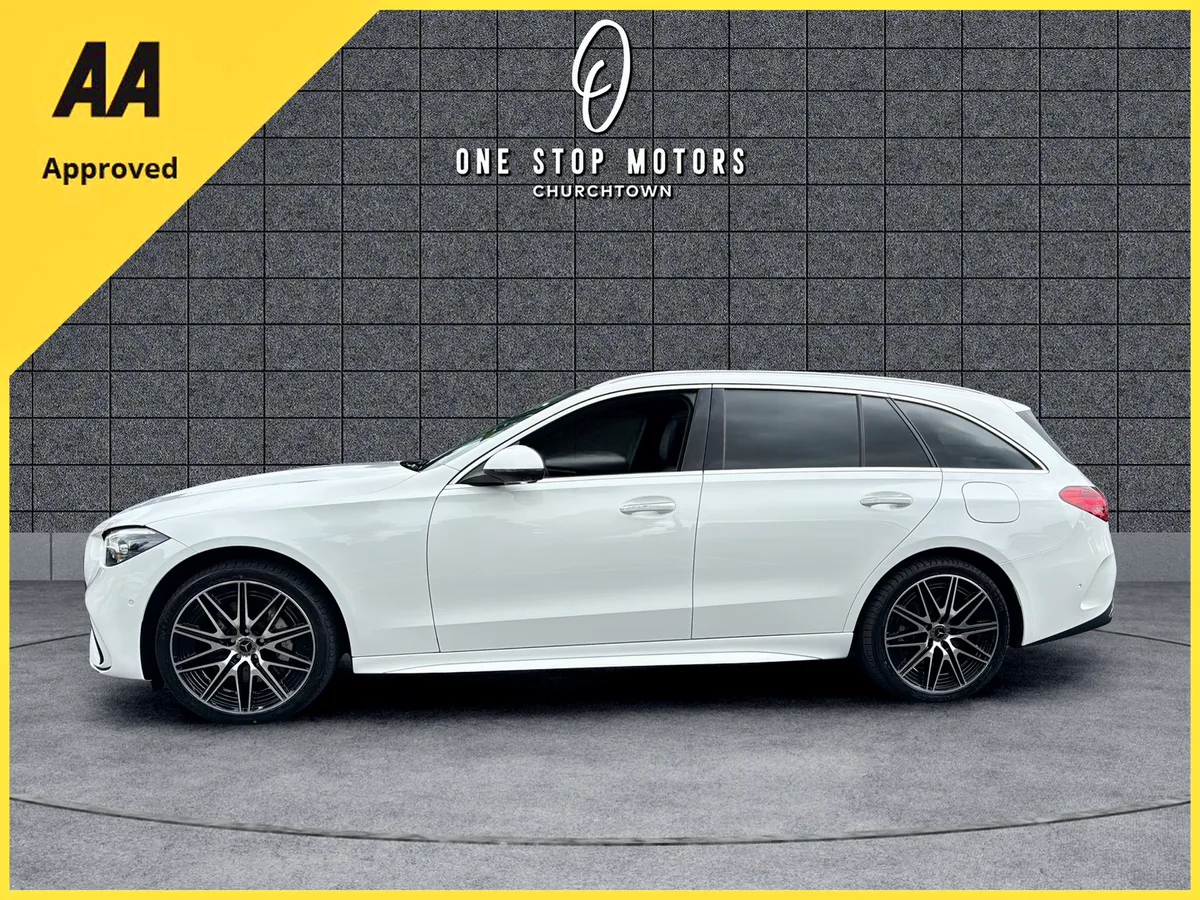 2024 Mercedes-Benz C300e *AMG PREMIUM PLUS* WOW - Image 2