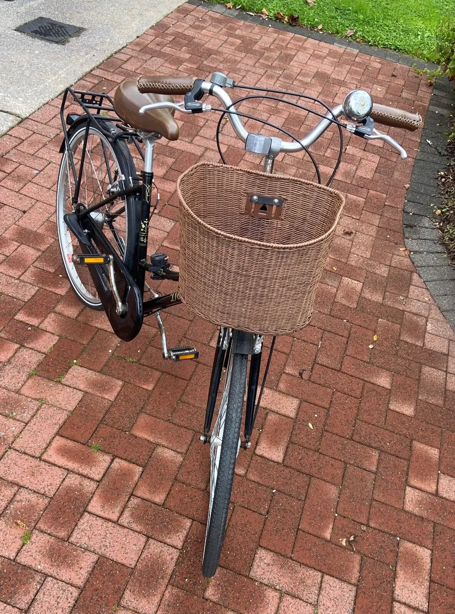 Bicycle 3 speed - Image 1